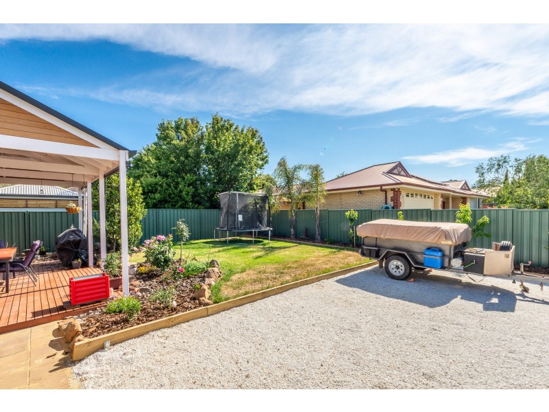 16 Barton Circuit, Mount Barker SA 5251