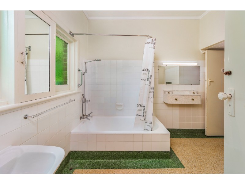 18 Waverley Ridge Road, Stirling SA 5152