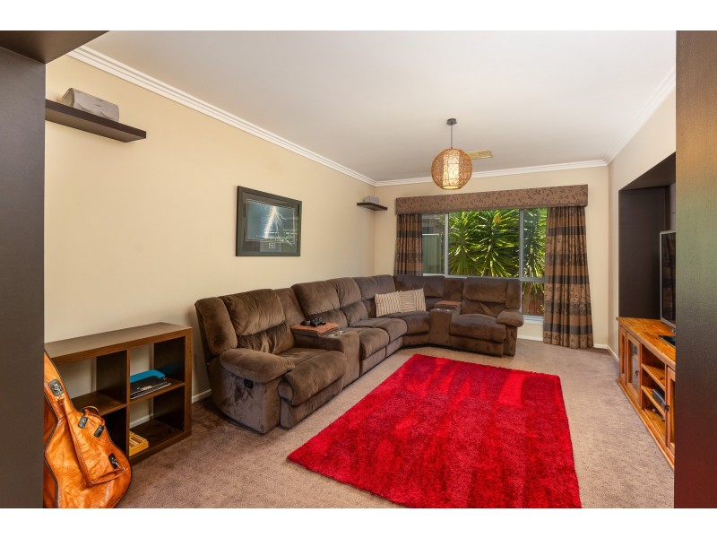 16 Barton Circuit, Mount Barker SA 5251