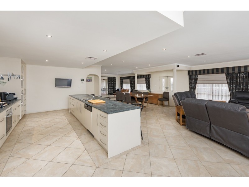 39 Wirrinilla Drive, Macclesfield SA 5153