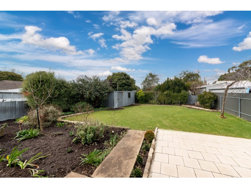 1 Barratt Avenue, Mount Barker SA 5251
