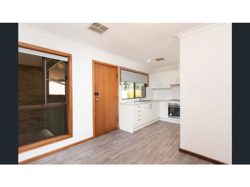 9 Caledonia Avenue, Woodside SA 5244