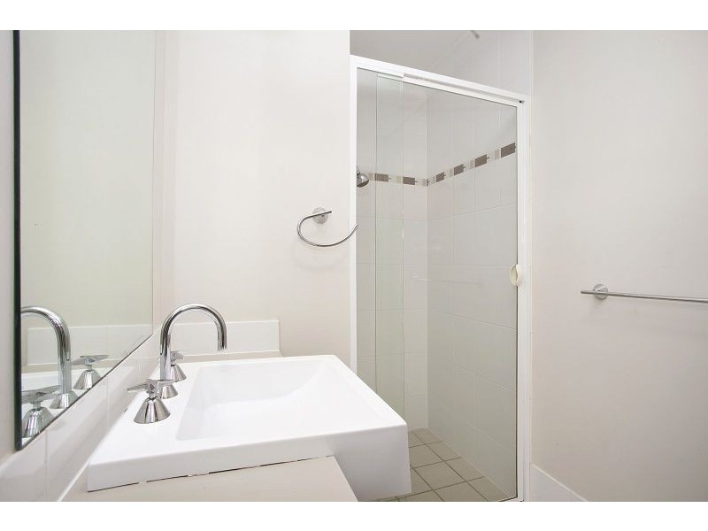 8 Albert Warner Drive, Warnervale NSW 2259