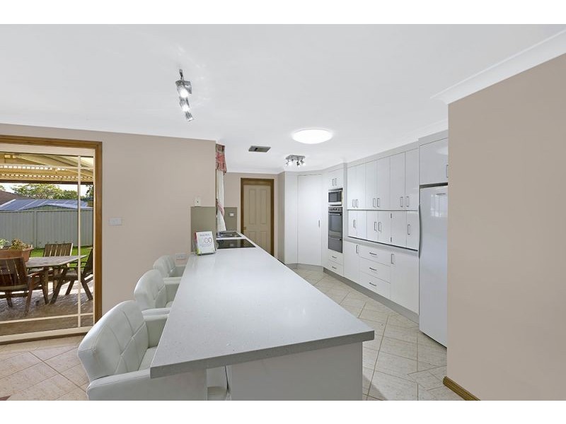 9 Travis Place, Buff Point NSW 2262