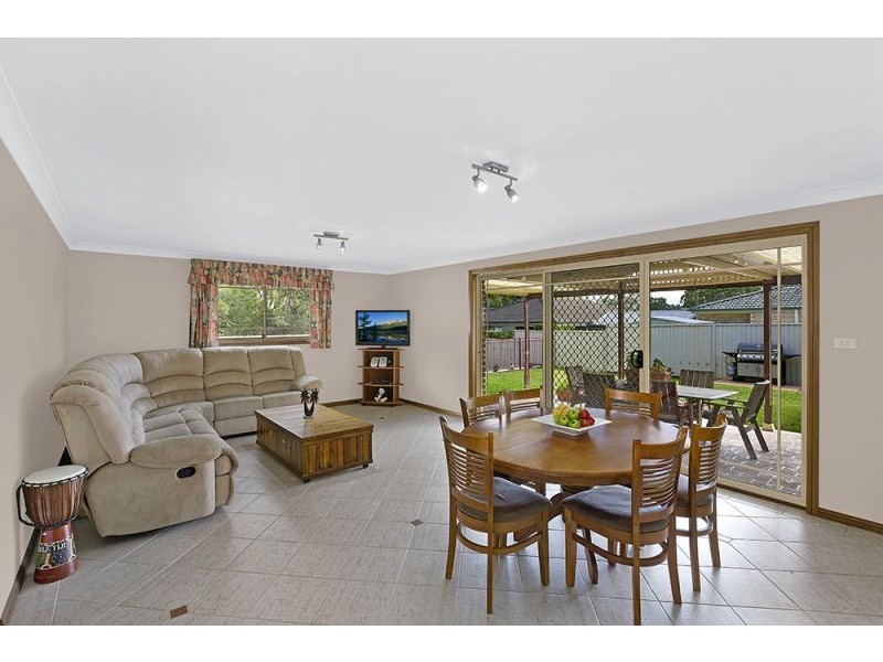 9 Travis Place, Buff Point NSW 2262