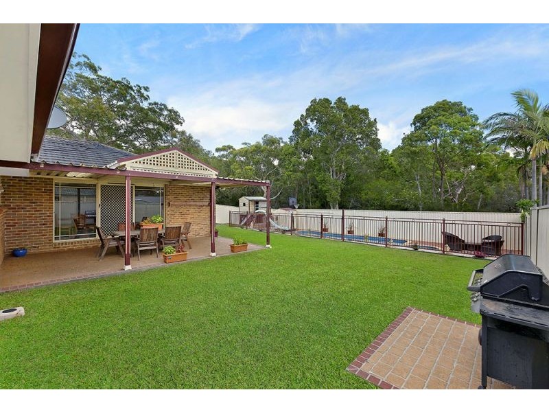 9 Travis Place, Buff Point NSW 2262
