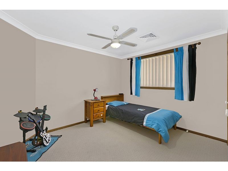9 Travis Place, Buff Point NSW 2262