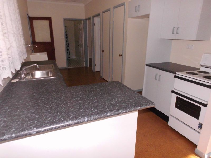 16 Railway Street, Wyee Point NSW 2259