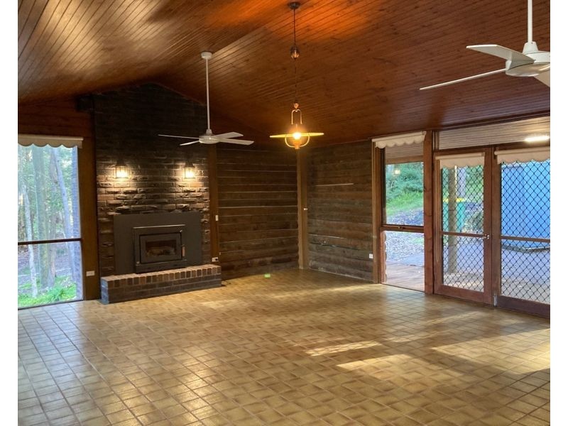 5 Marion Place, Jilliby NSW 2259