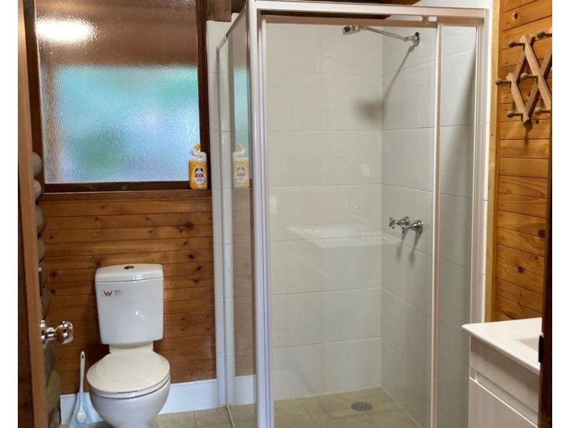 5 Marion Place, Jilliby NSW 2259