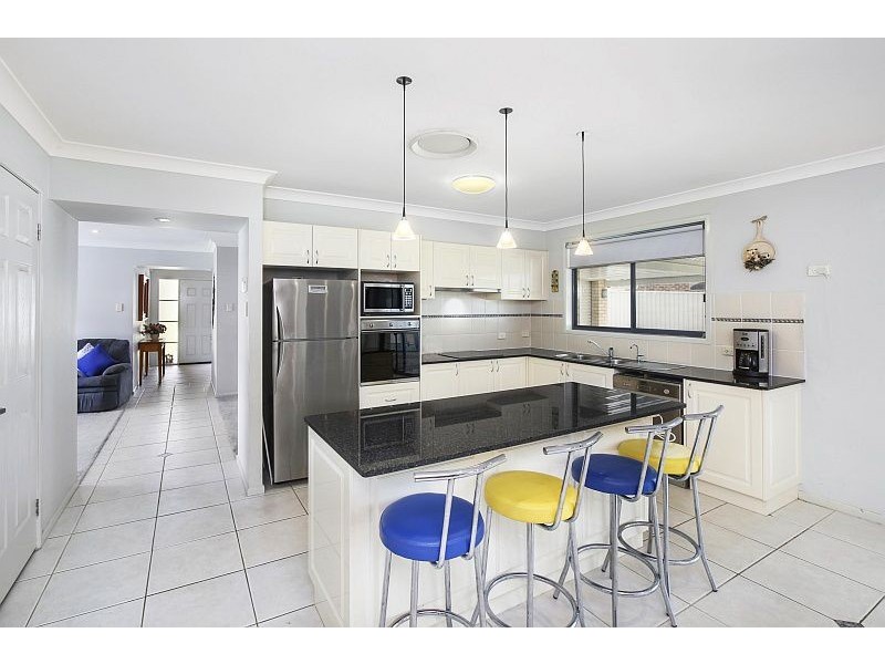 5 Kiewa Close, Wyee Point NSW 2259