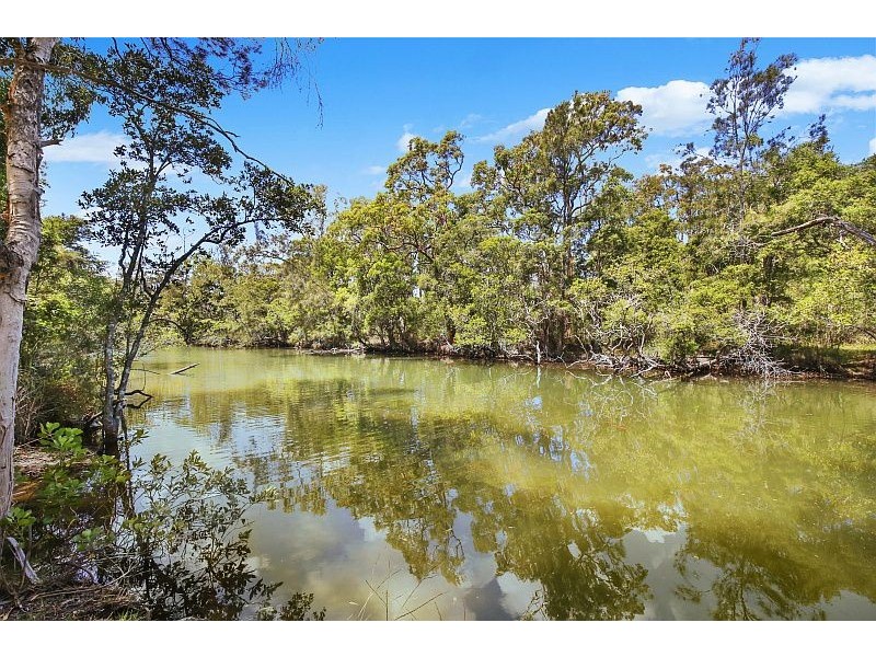 5 Kiewa Close, Wyee Point NSW 2259