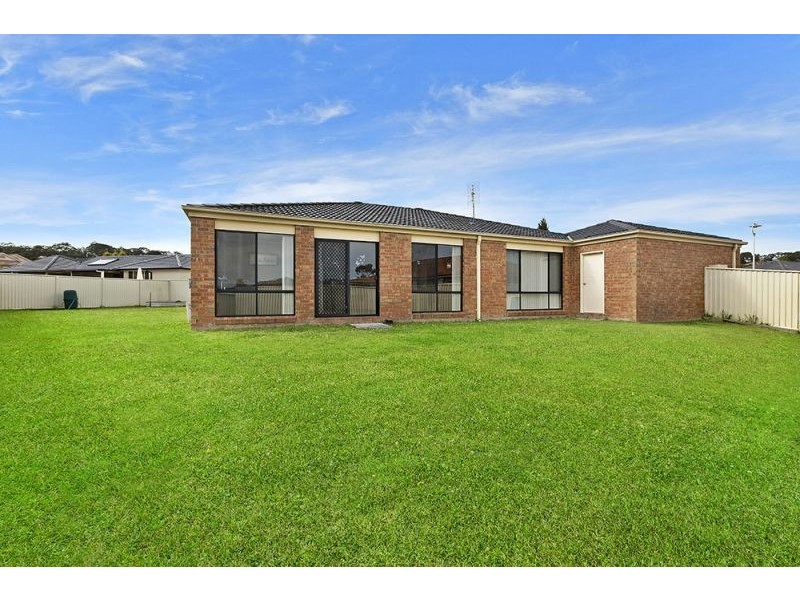 24 Begonia Pace, Woongarrah NSW 2259