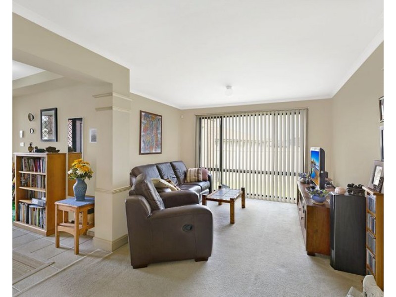 24 Begonia Place, Woongarrah NSW 2259