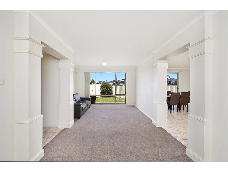 7 Ivory Crescent, Woongarrah NSW 2259