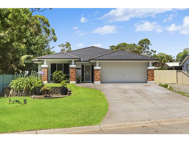 5 Murrawal Road, Wyee NSW 2259