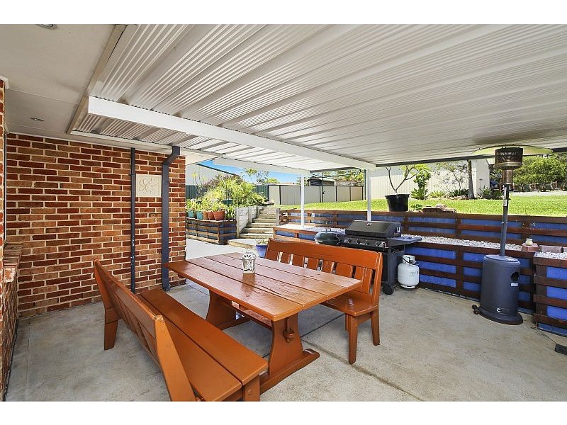 5 Murrawal Road, Wyee NSW 2259