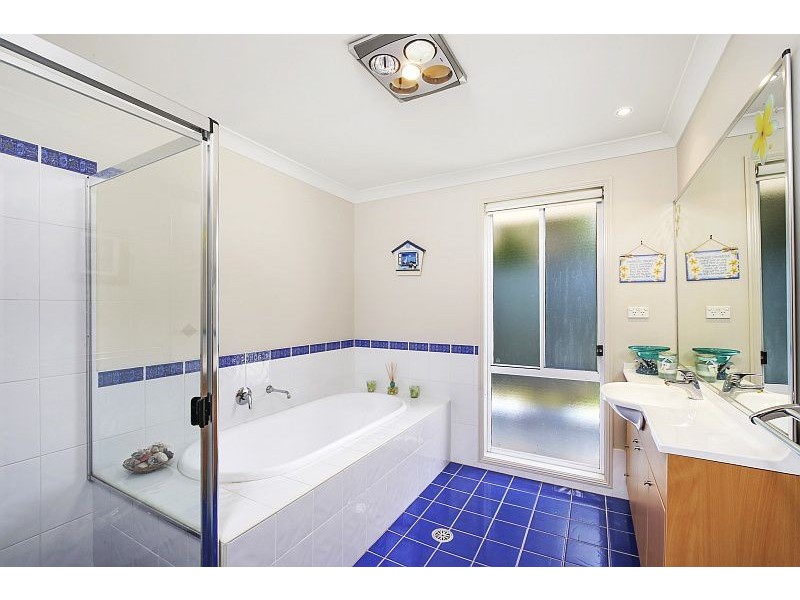 5 Murrawal Road, Wyee NSW 2259