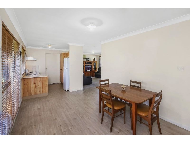 24 White Swan Avenue, Blue Haven NSW 2262