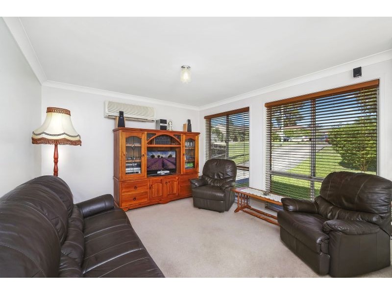 24 White Swan Avenue, Blue Haven NSW 2262