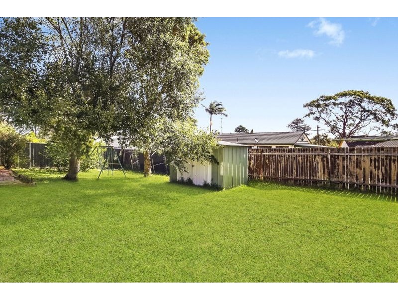 24 White Swan Avenue, Blue Haven NSW 2262