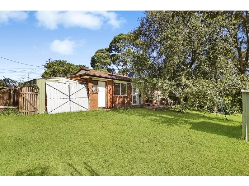24 White Swan Avenue, Blue Haven NSW 2262