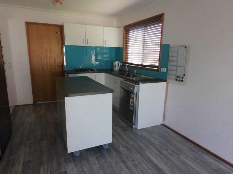 13 Darlingup Road, Wyee NSW 2259