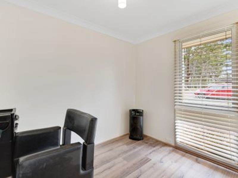 84 Vales Road, Mannering Park NSW 2259