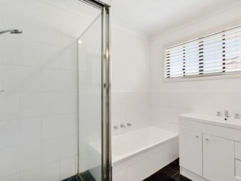 84 Vales Road, Mannering Park NSW 2259