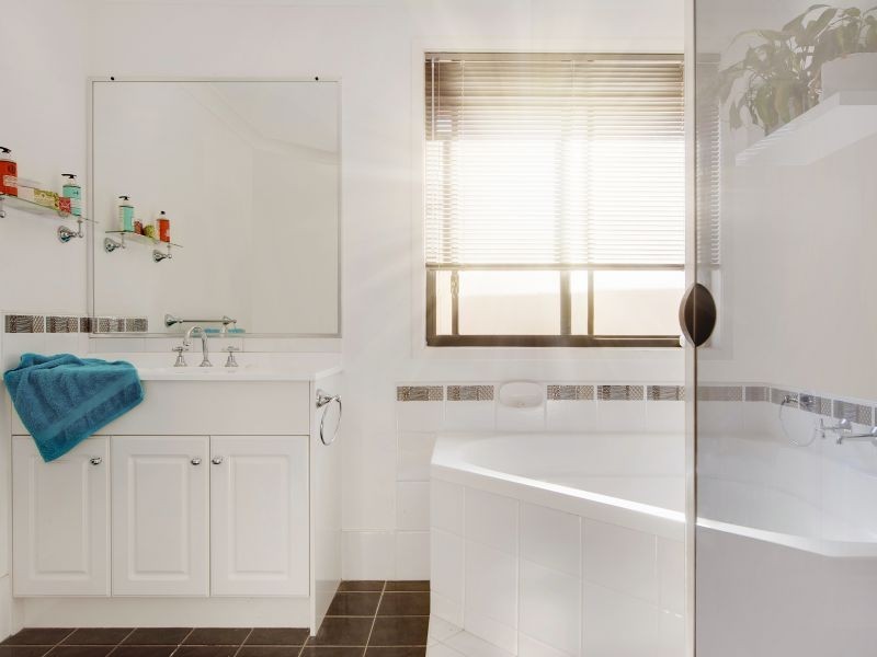 40 Mulwala Drive, Wyee Point NSW 2259