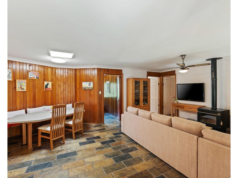 20 Larapinta Drive, Wyee Point NSW 2259