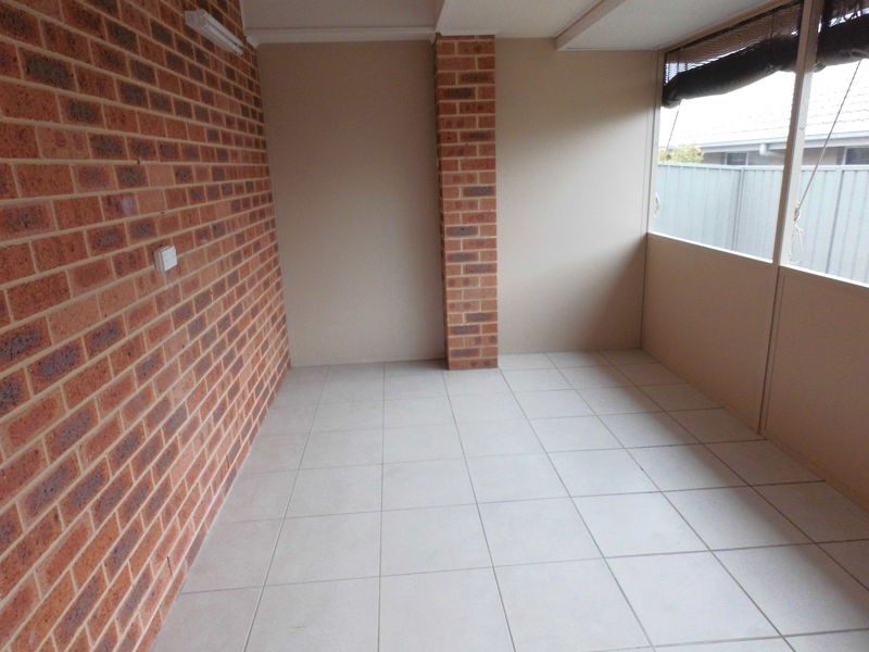 2 Dell Close, Hamlyn Terrace NSW 2259