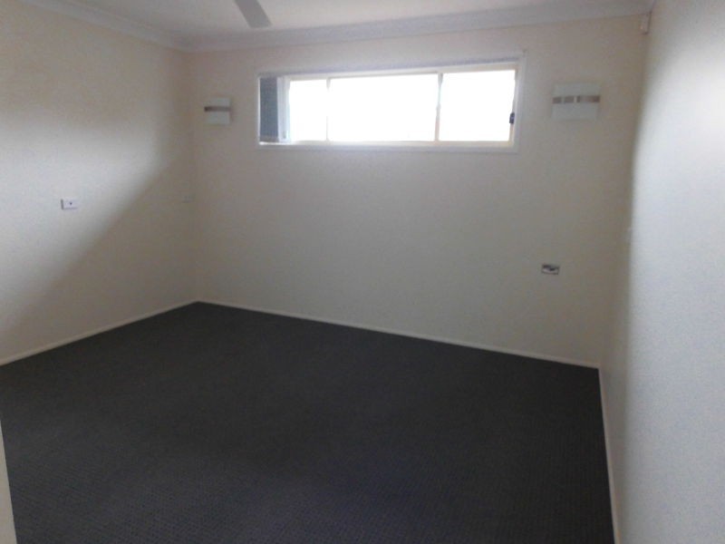2 Dell Close, Hamlyn Terrace NSW 2259