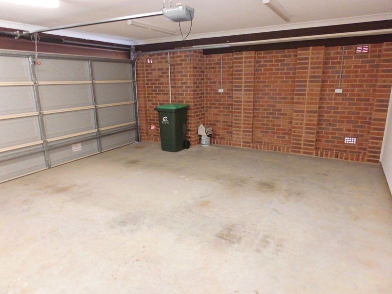 2 Dell Close, Hamlyn Terrace NSW 2259