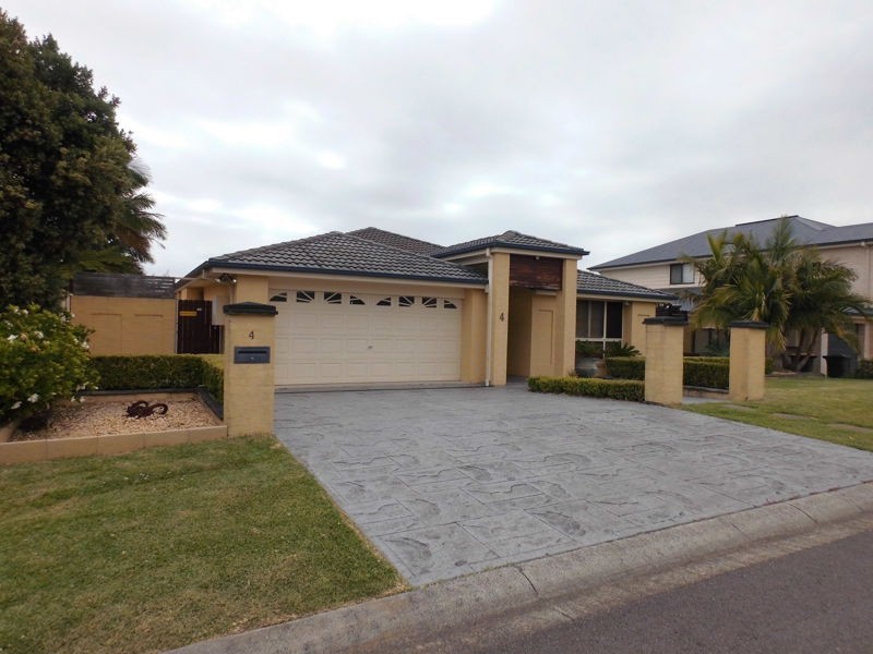 4 Mulwala Drive, Wyee Point NSW 2259