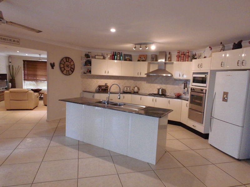 4 Mulwala Drive, Wyee Point NSW 2259