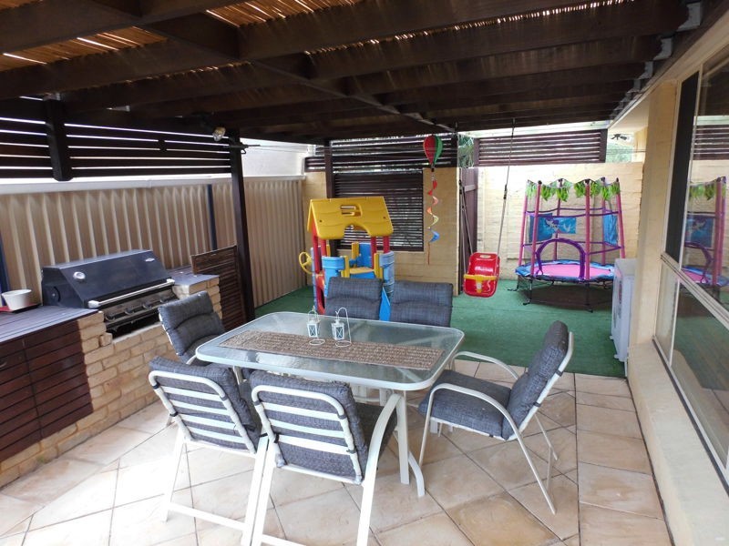 4 Mulwala Drive, Wyee Point NSW 2259