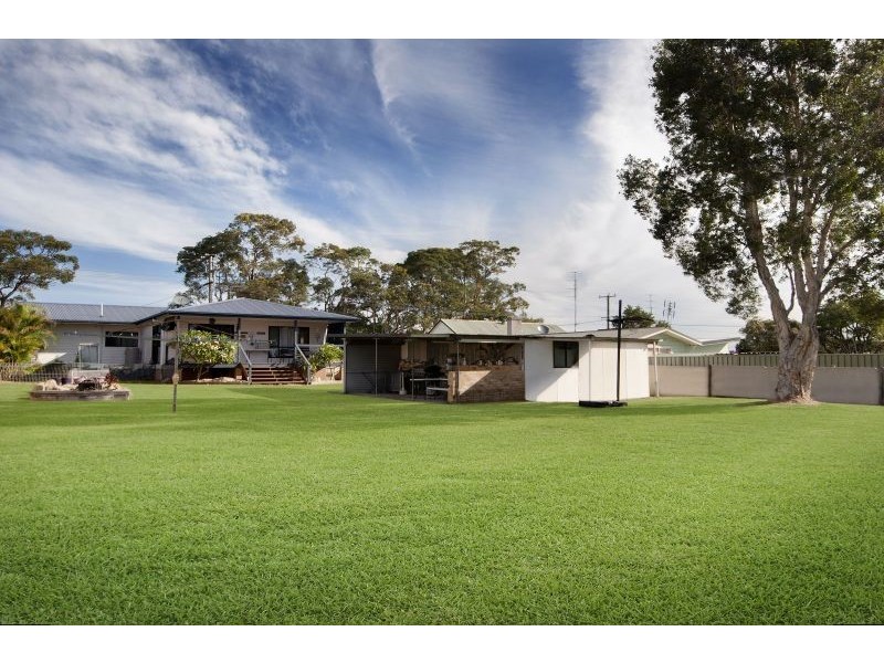 15 Summerhayes Road, Wyee NSW 2259