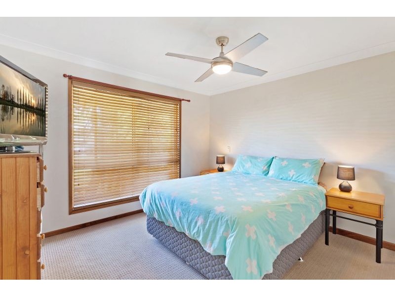 9 Lake Street, Wyee Point NSW 2259