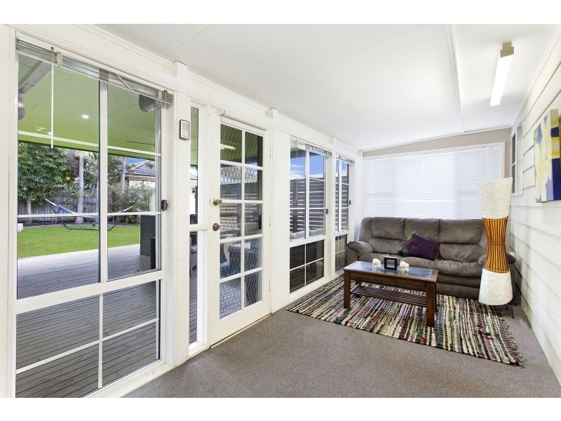 2 Lake Street, Wyee Point NSW 2259
