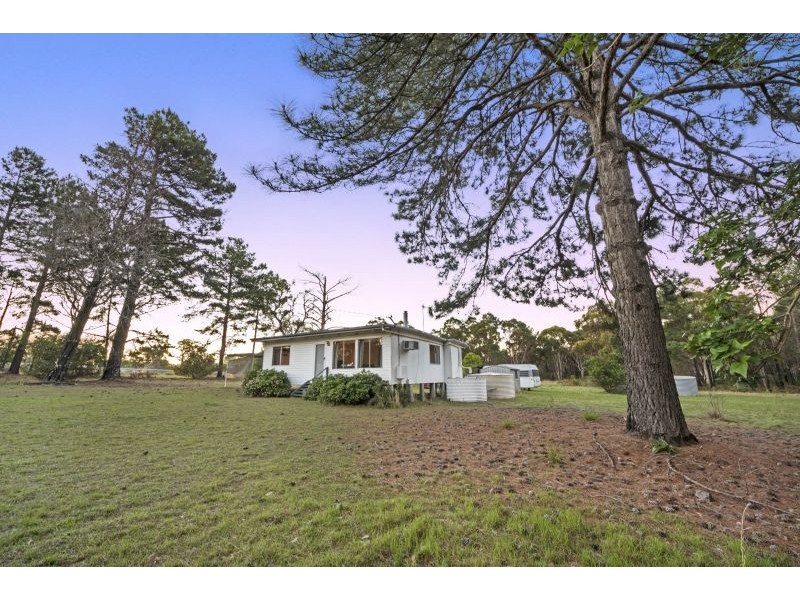 305 Summerhayes Road, Wyee NSW 2259