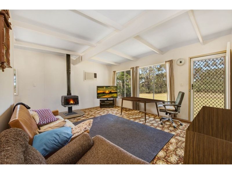 305 Summerhayes Road, Wyee NSW 2259