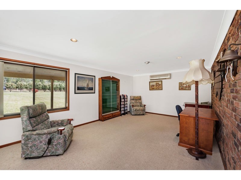 61 Ruttleys Road, Wyee Point NSW 2259
