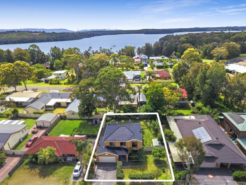 5 Lake Street, Wyee Point NSW 2259