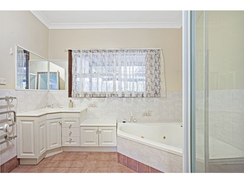 35 Larapinta Drive, Wyee Point NSW 2259