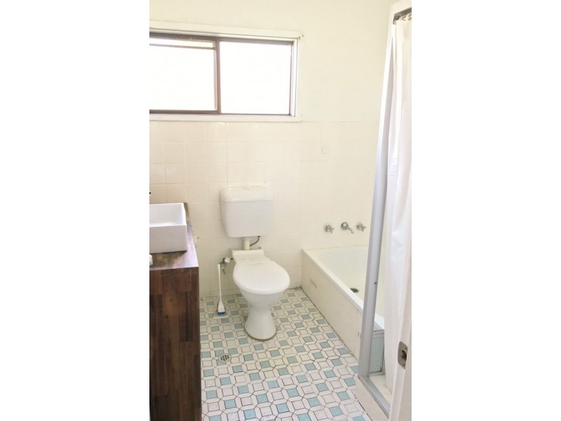 80 Delia Avenue, Halekulani NSW 2262