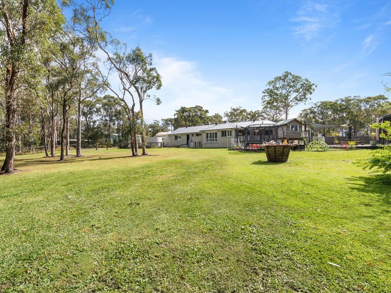 24 Manhire Road, Wyee NSW 2259