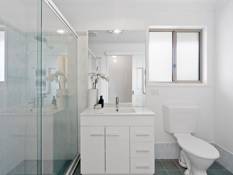 5 Saddlers Way, Wyee Point NSW 2259