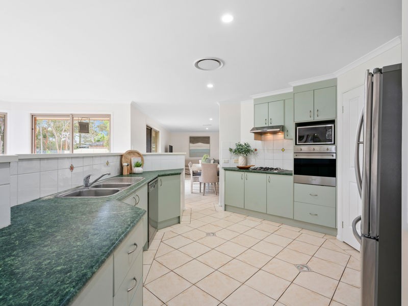 5 Saddlers Way, Wyee Point NSW 2259