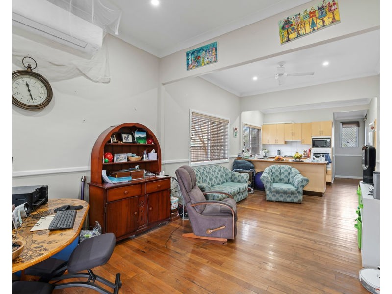 8 Wharf Street, Morisset NSW 2264